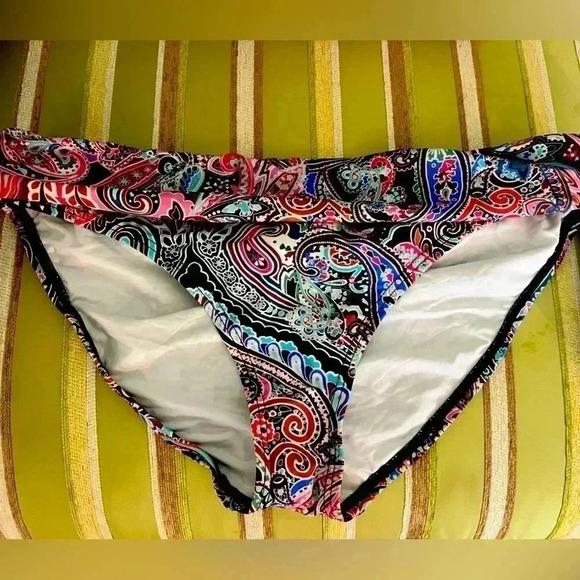 LA BLANCE SWIMSUIT BOTTOM SIZE 12 NWT - Picture 1 of 7